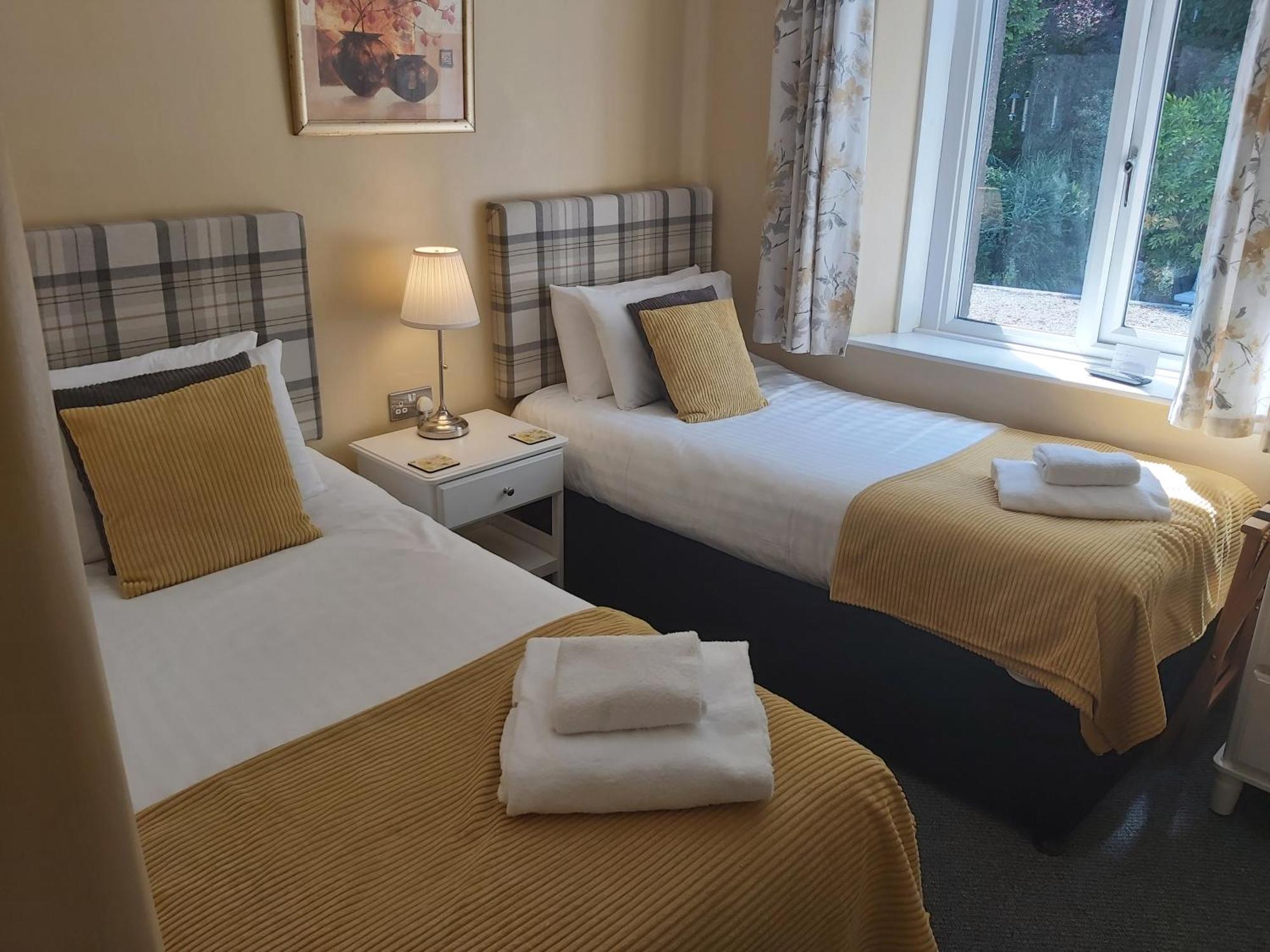 Elton Guest House Грейндж-овер-Сандс Экстерьер фото