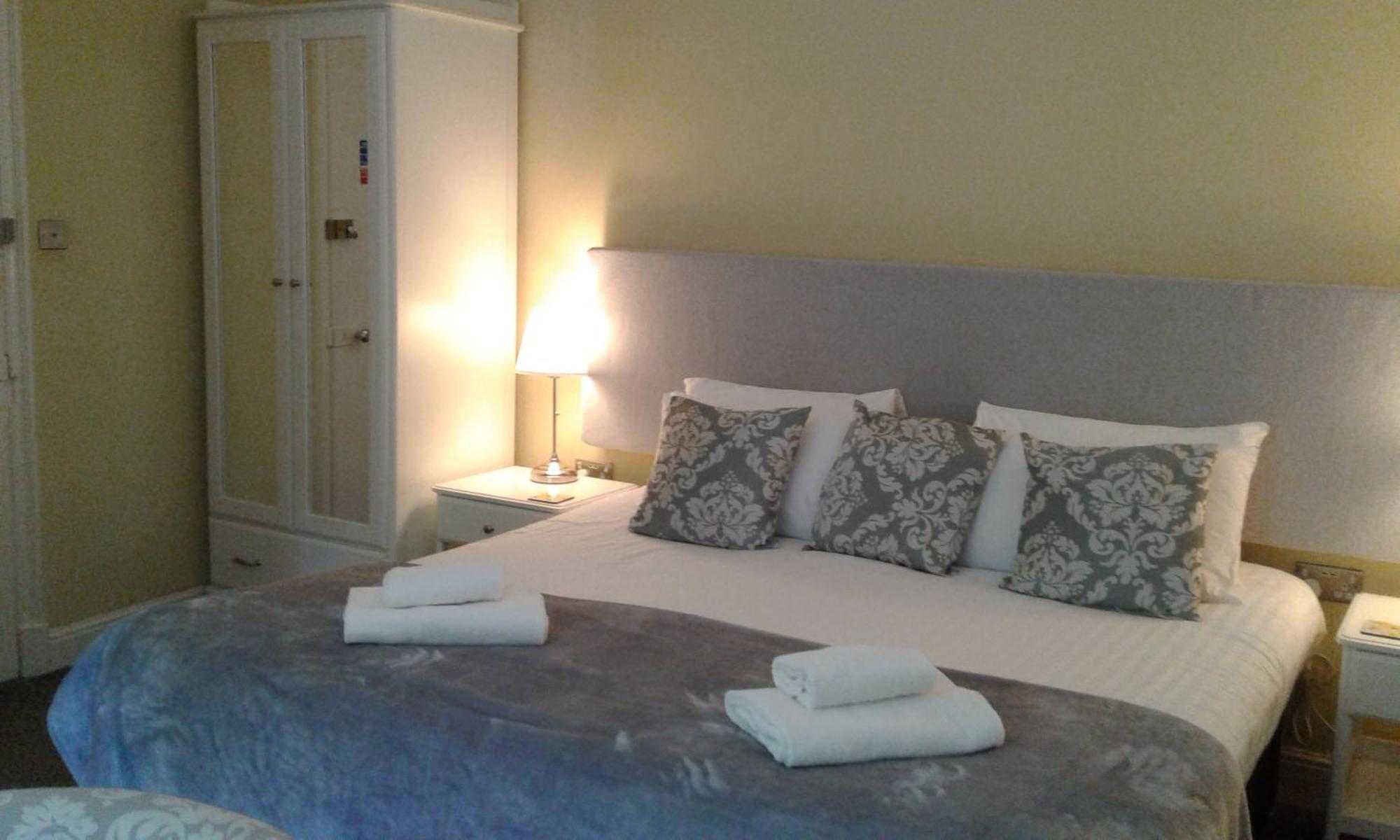 Elton Guest House Грейндж-овер-Сандс Экстерьер фото